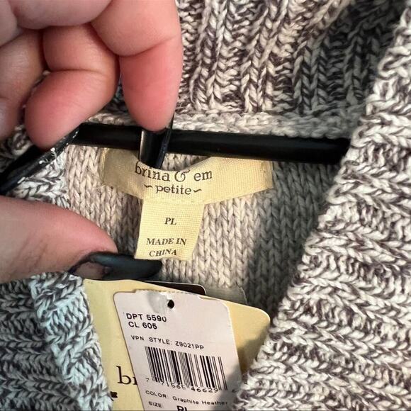 Brina & Em Short Sleeve Wide Collar Cardigan Sweater PL - Picture 3 of 4